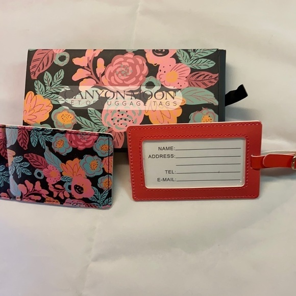 Canyon Moon Wander Set of Luggage Tags NWT - Picture 2 of 4